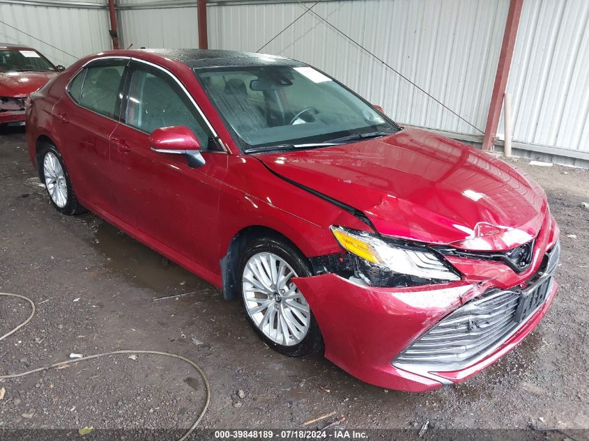 2019 TOYOTA CAMRY XLE