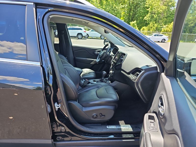 2019 JEEP CHEROKEE LIMITED 4X4