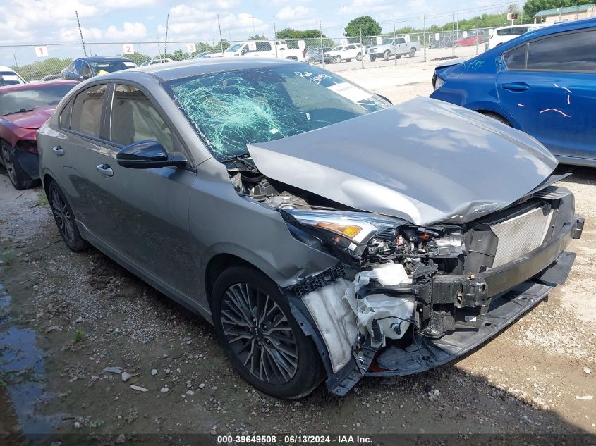 2022 KIA FORTE GT LINE