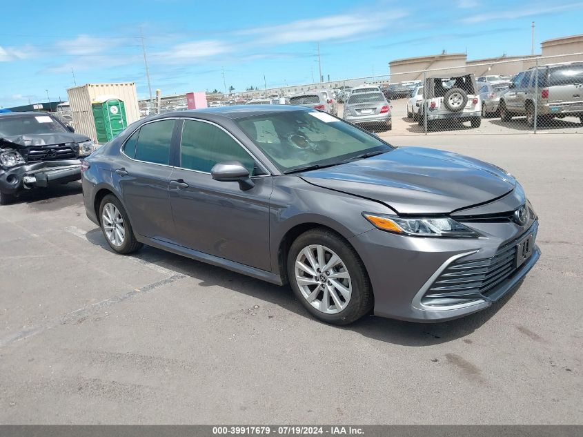 2022 TOYOTA CAMRY LE