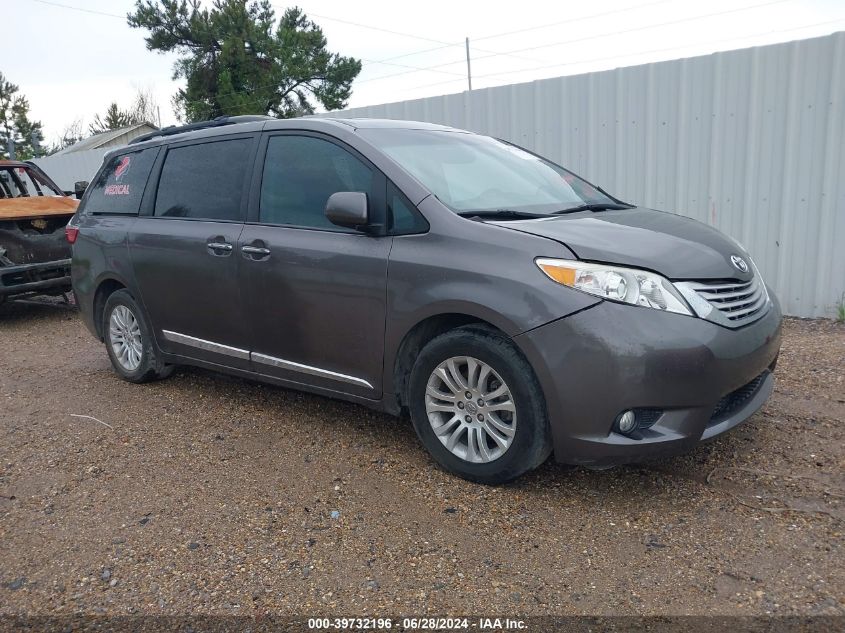 2016 TOYOTA SIENNA XLE 8 PASSENGER