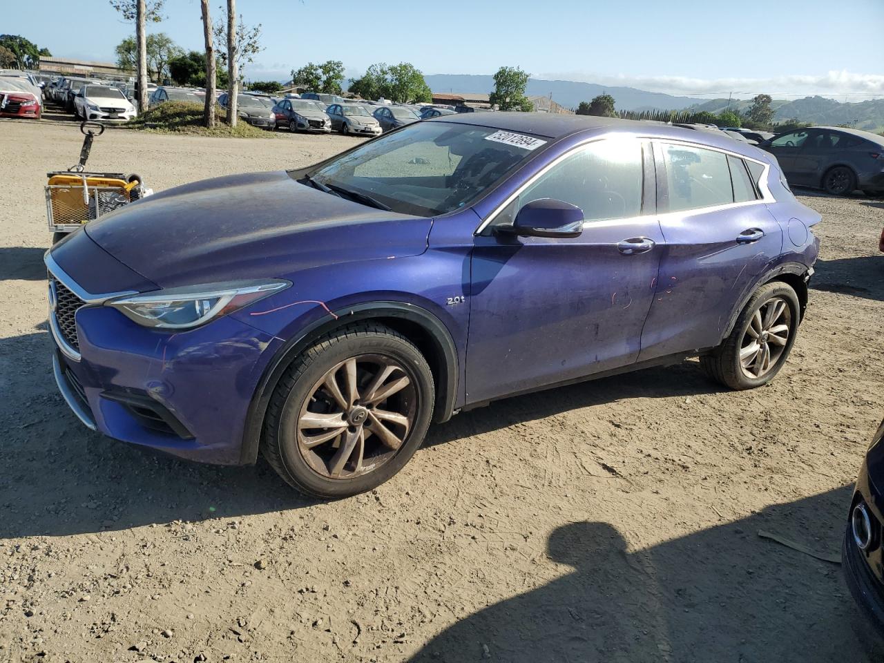 2017 INFINITI QX30 BASE