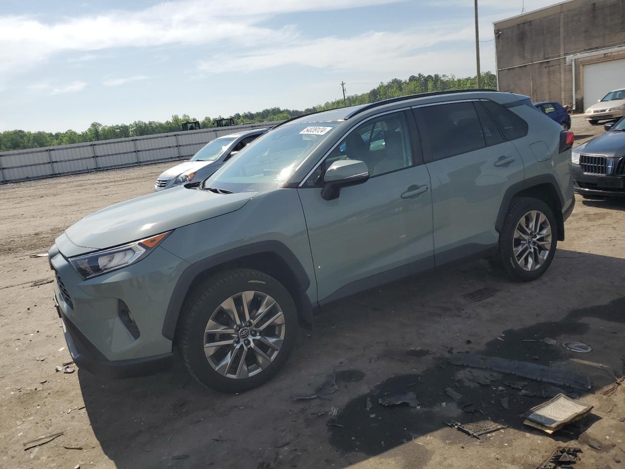 2020 TOYOTA RAV4 XLE PREMIUM