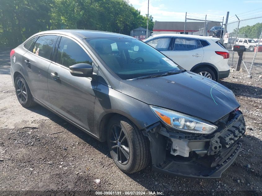 2015 FORD FOCUS SE