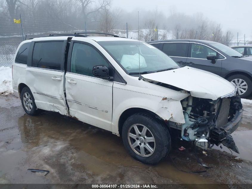 2010 CHRYSLER TOWN & COUNTRY TOURING