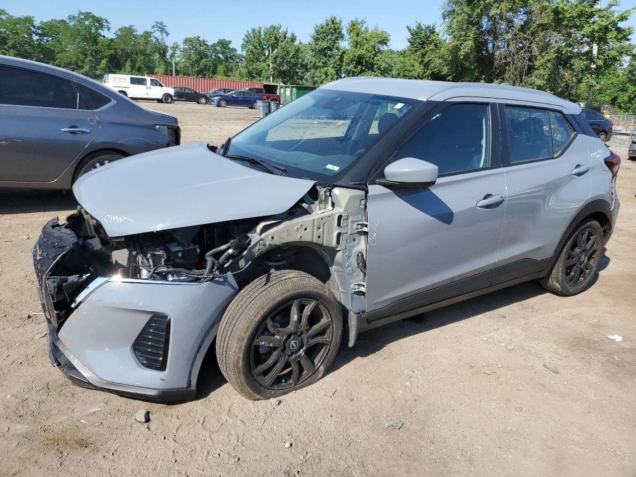 2022 NISSAN KICKS SV