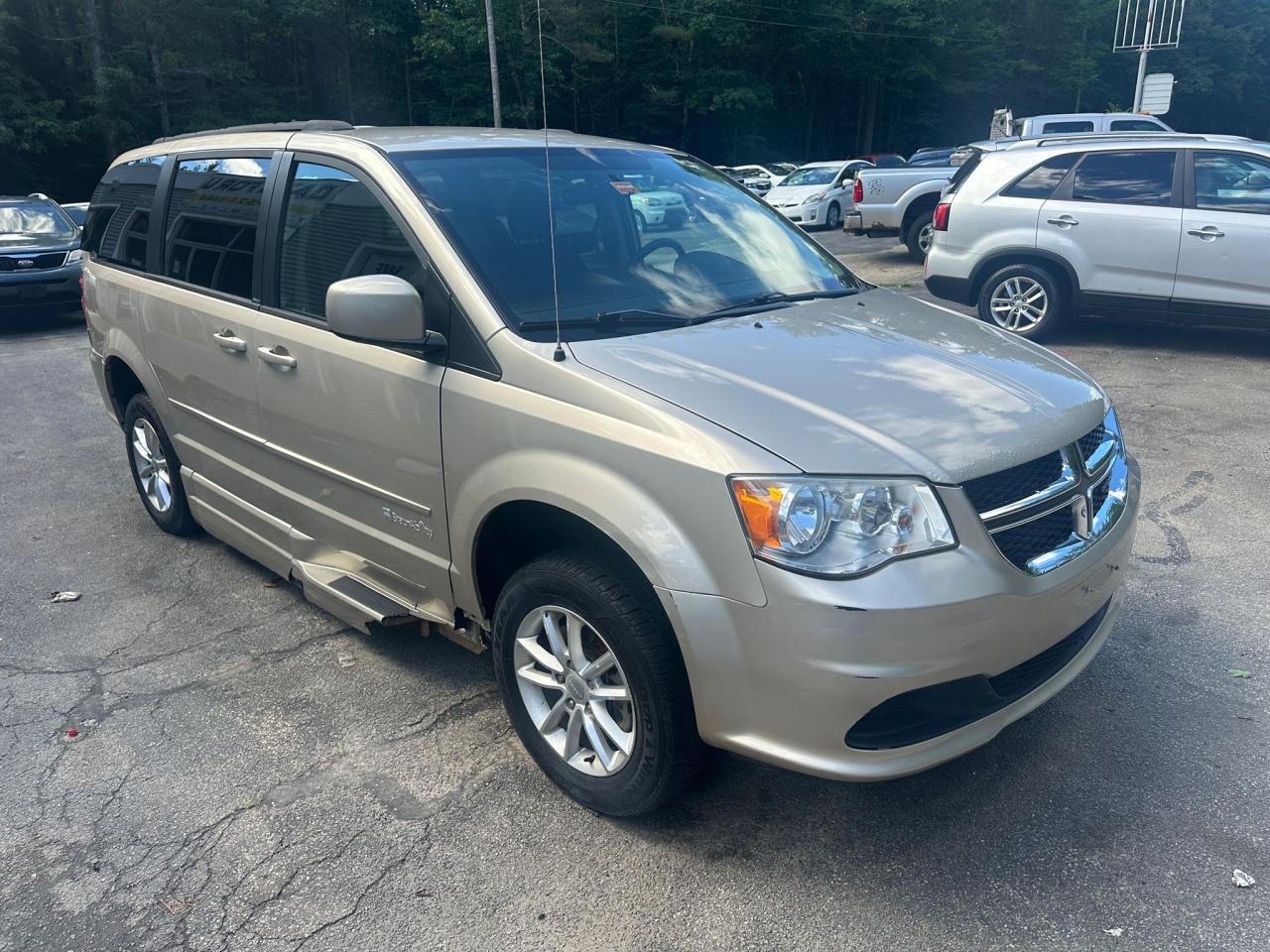 2013 DODGE GRAND CARAVAN SXT