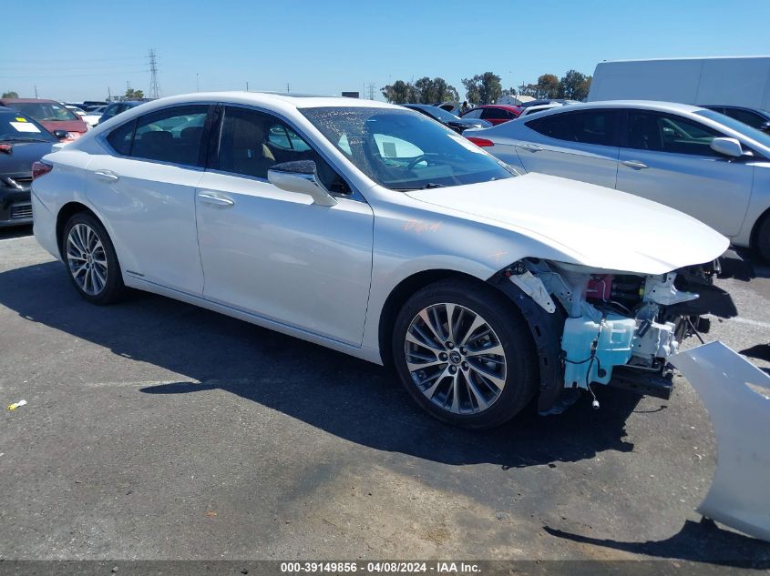 2021 LEXUS ES 300H