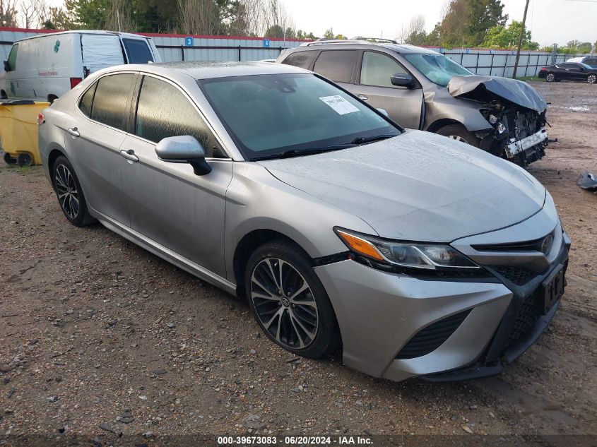 2019 TOYOTA CAMRY SE