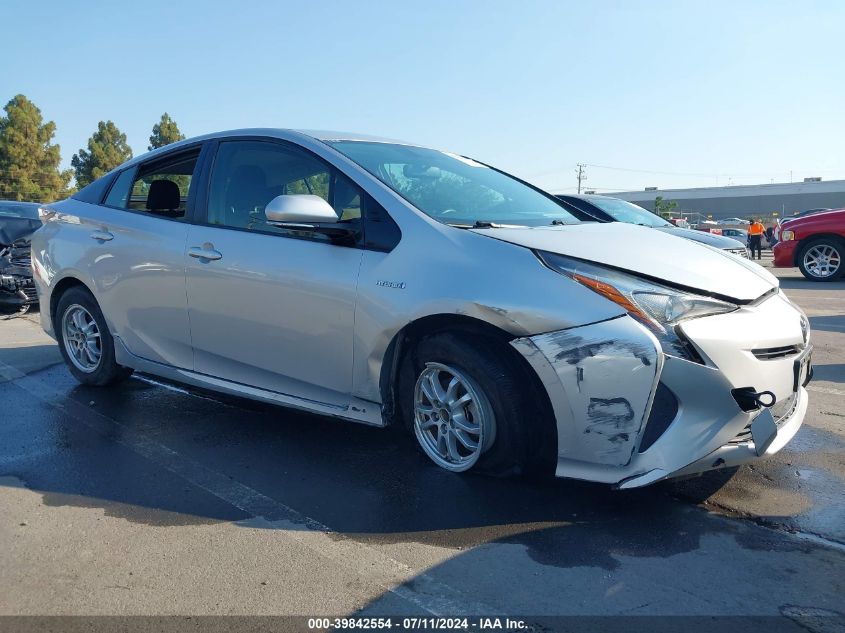 2016 TOYOTA PRIUS