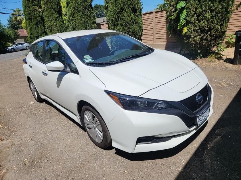 2022 NISSAN LEAF S