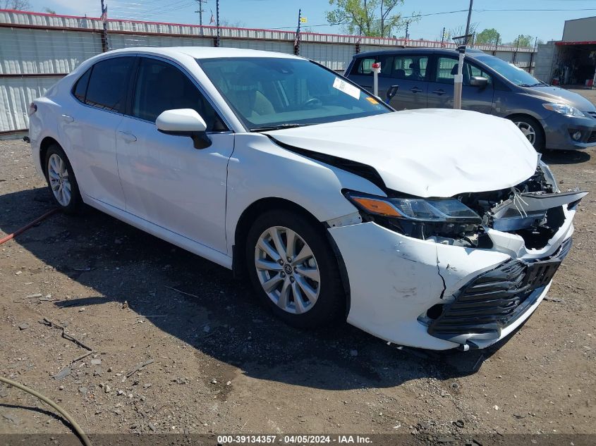 2019 TOYOTA CAMRY LE