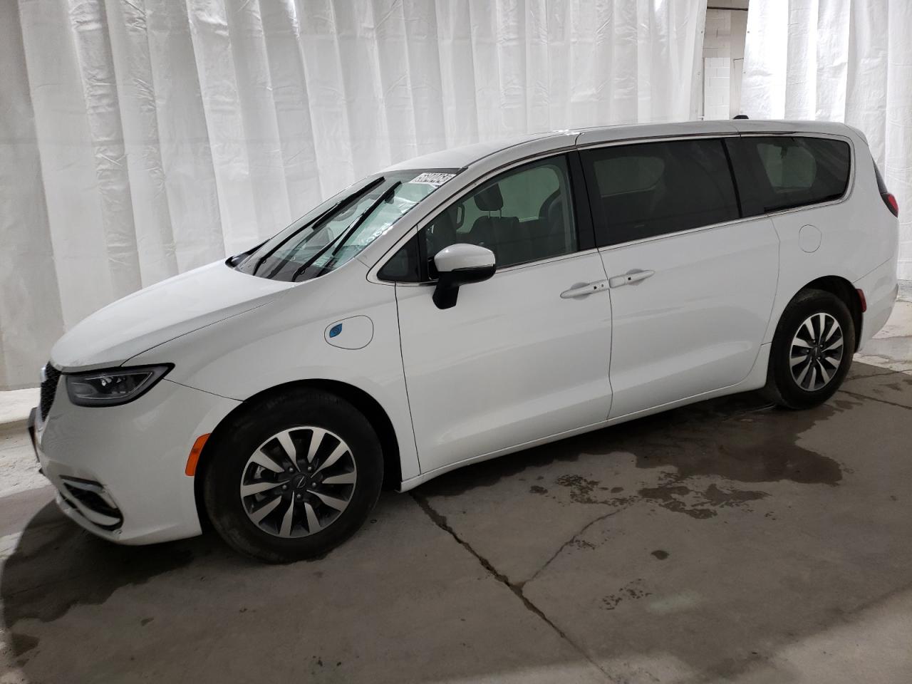 2023 CHRYSLER PACIFICA HYBRID TOURING L