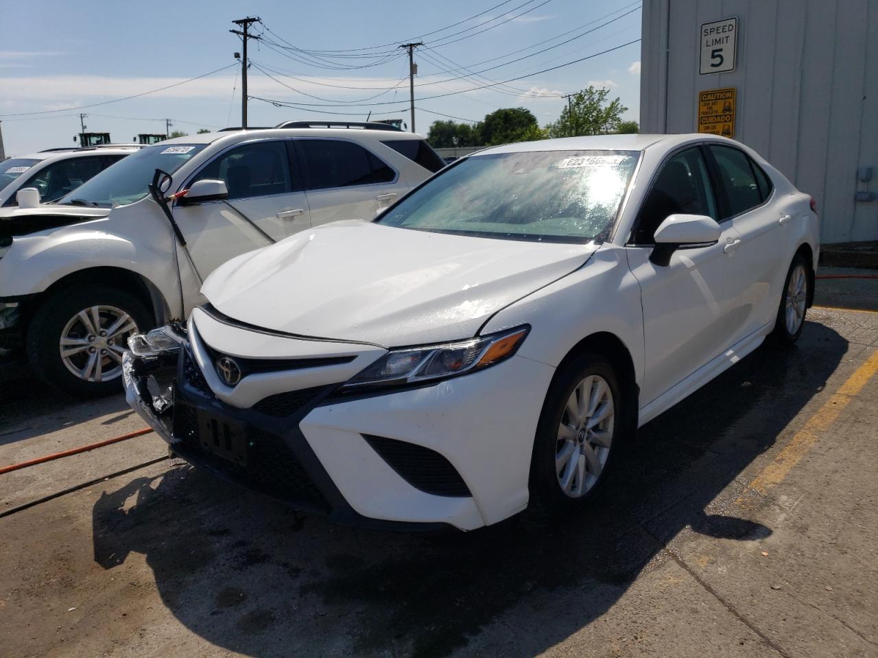 2020 TOYOTA CAMRY SE