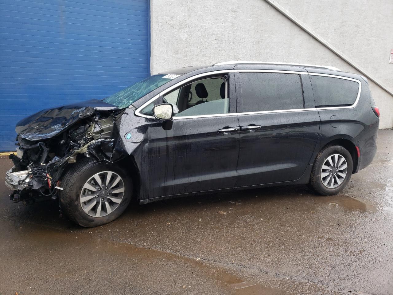 2021 CHRYSLER PACIFICA HYBRID TOURING L