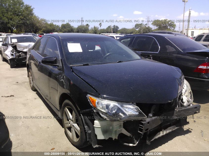 2012 TOYOTA CAMRY SE