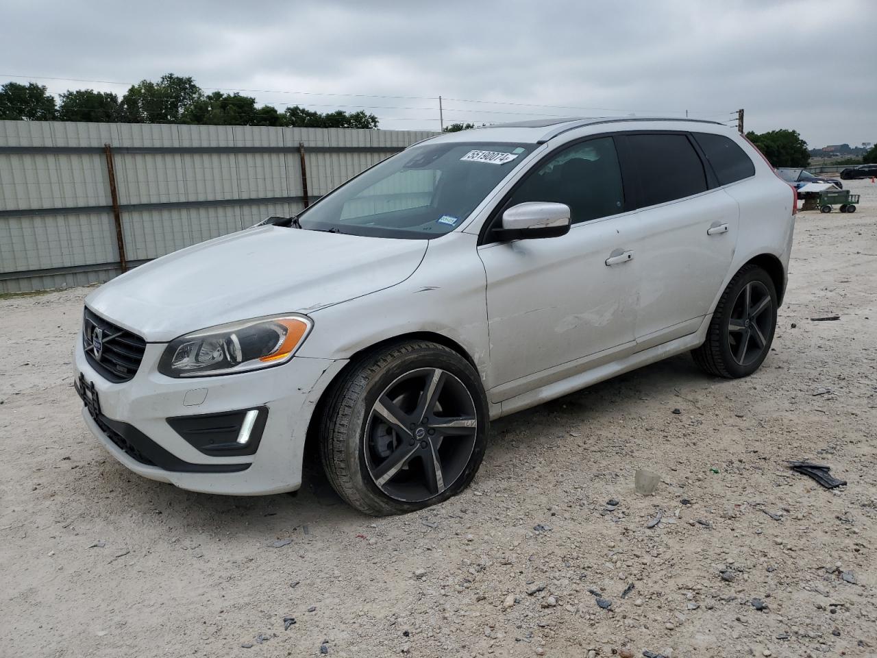 2015 VOLVO XC60 T6 R-DESIGN PLATINUM