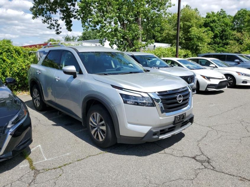 2023 NISSAN PATHFINDER SL