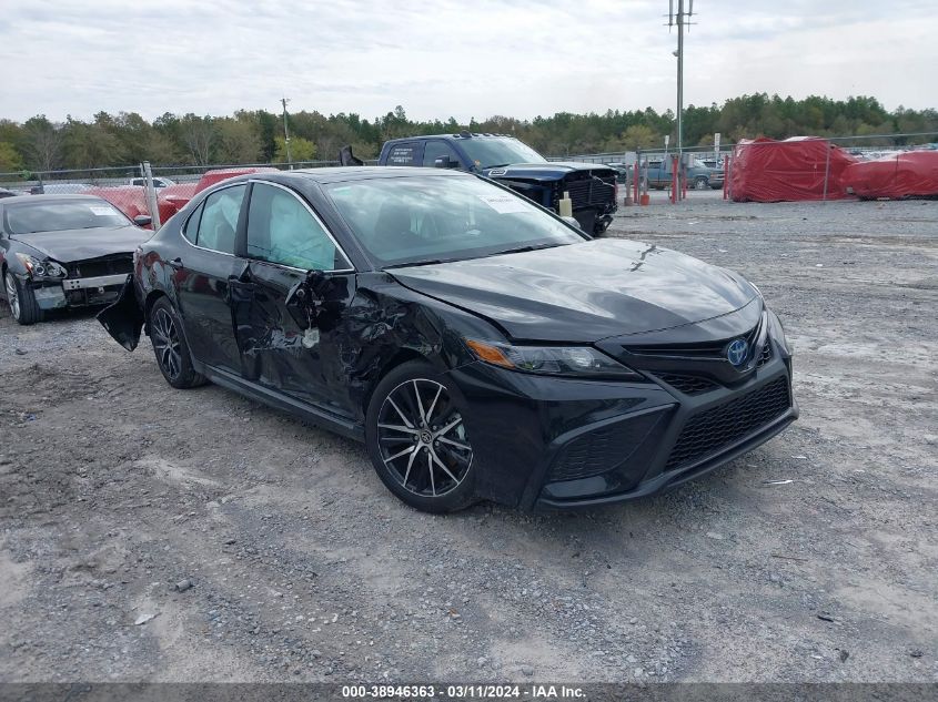 2024 TOYOTA CAMRY HYBRID SE