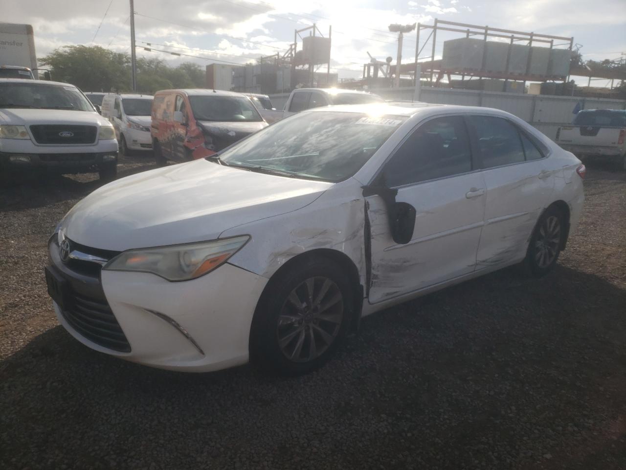 2016 TOYOTA CAMRY LE