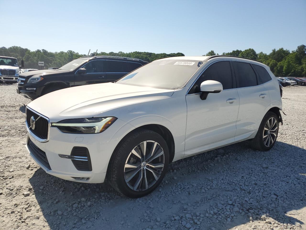 2022 VOLVO XC60 B5 MOMENTUM