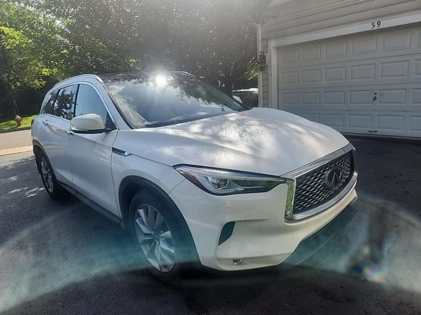 2021 INFINITI QX50 LUXE