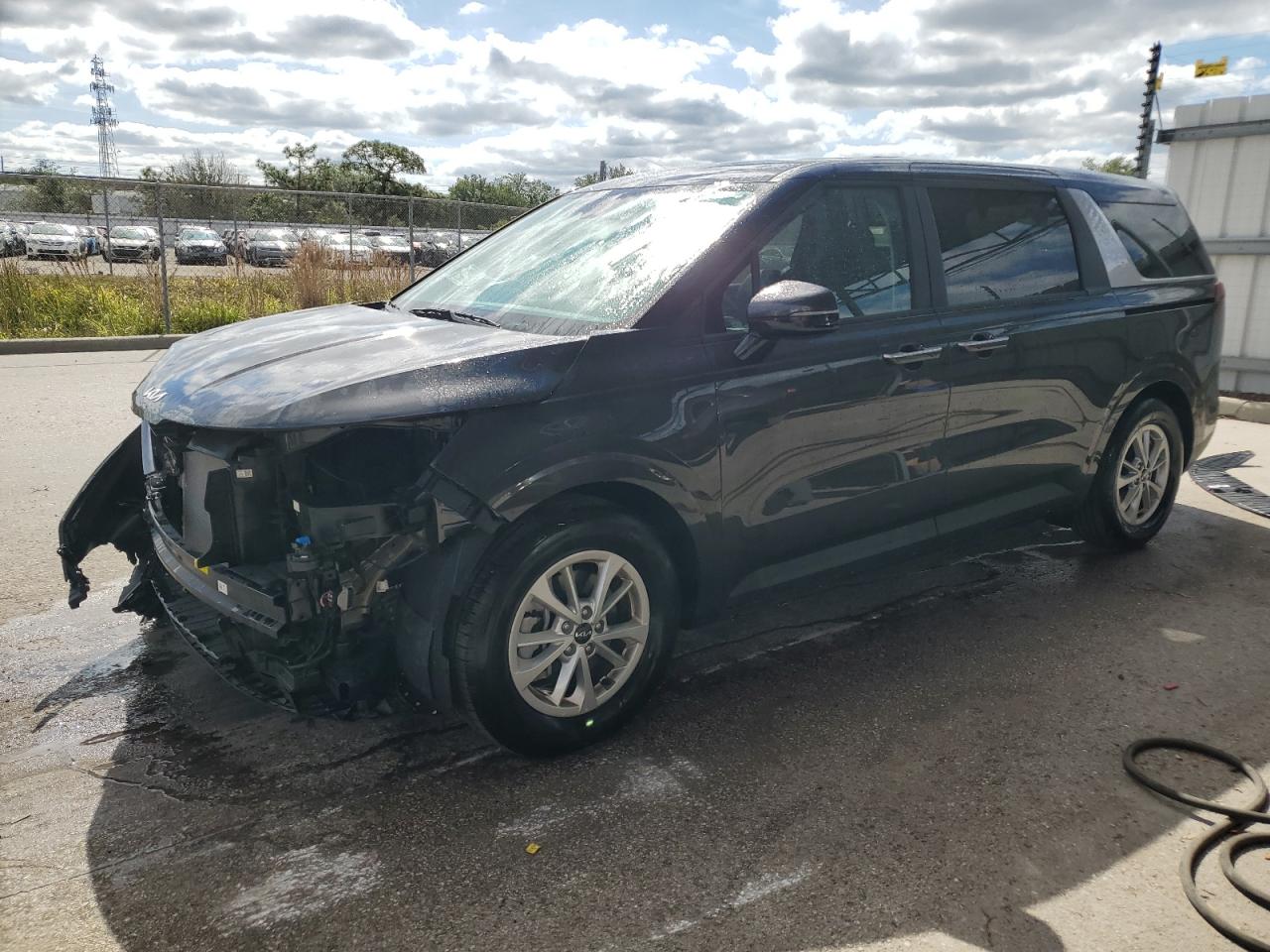 2024 KIA CARNIVAL LX