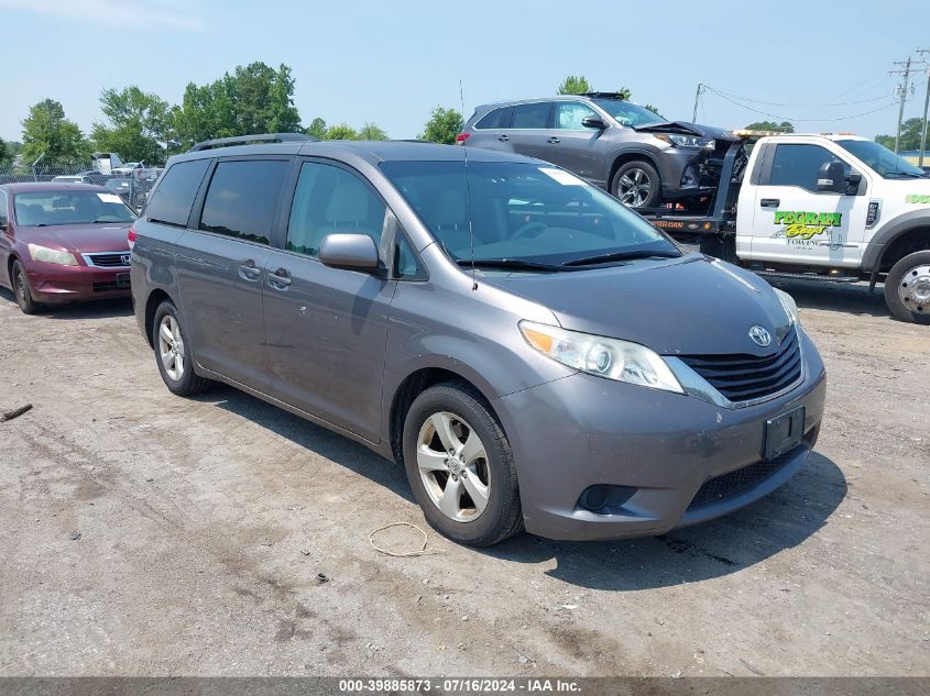 2011 TOYOTA SIENNA LE V6