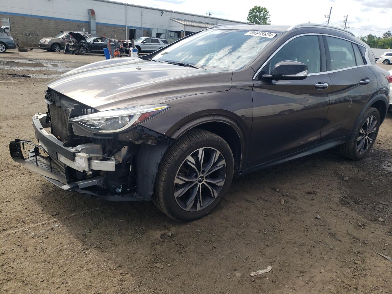 2017 INFINITI QX30 BASE