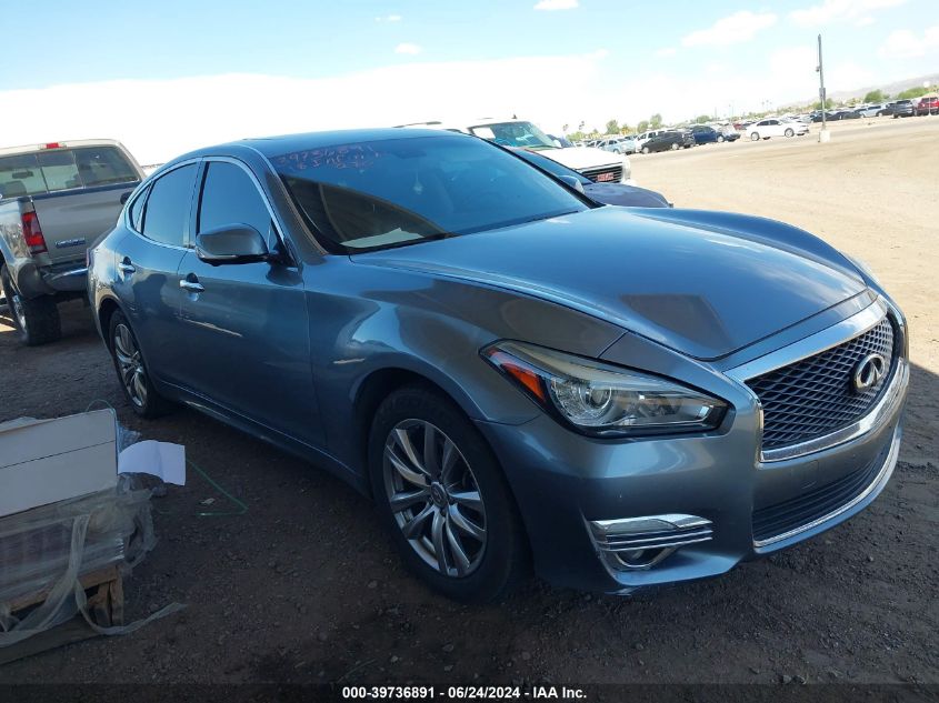 2018 INFINITI Q70 3.7X LUXE