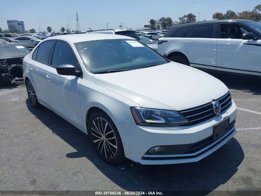 2016 VOLKSWAGEN JETTA SPORT