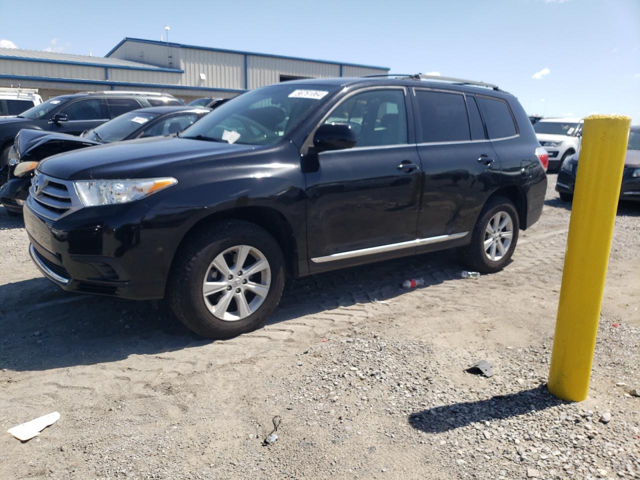 2013 TOYOTA HIGHLANDER BASE