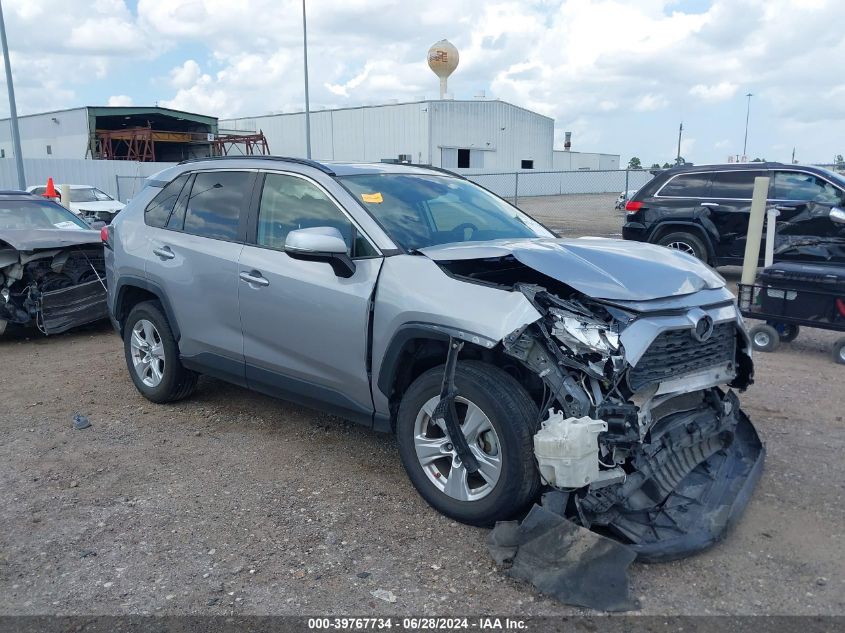 2019 TOYOTA RAV4 XLE