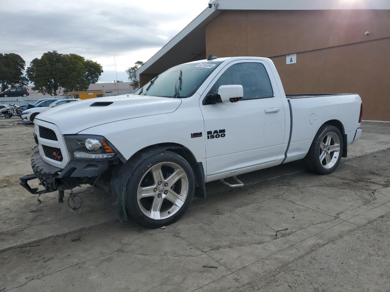 2016 RAM 1500 SPORT