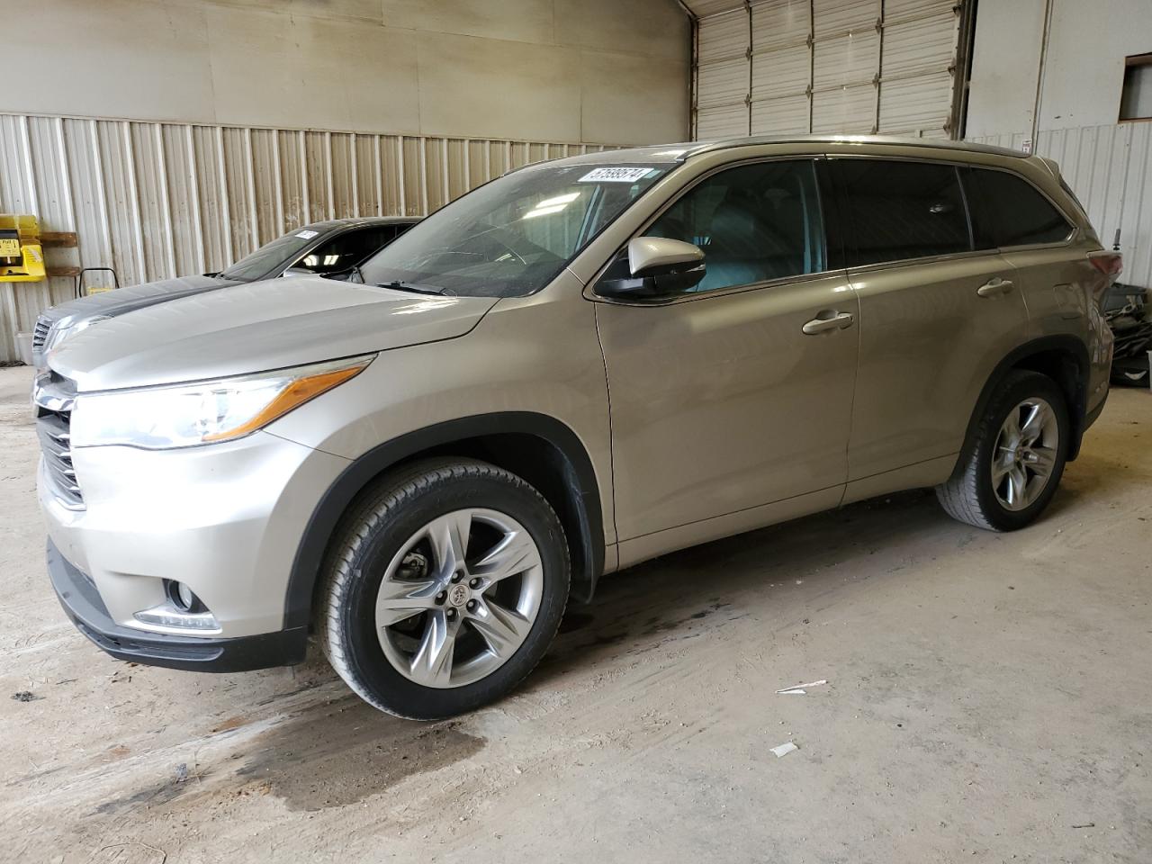 2015 TOYOTA HIGHLANDER LIMITED