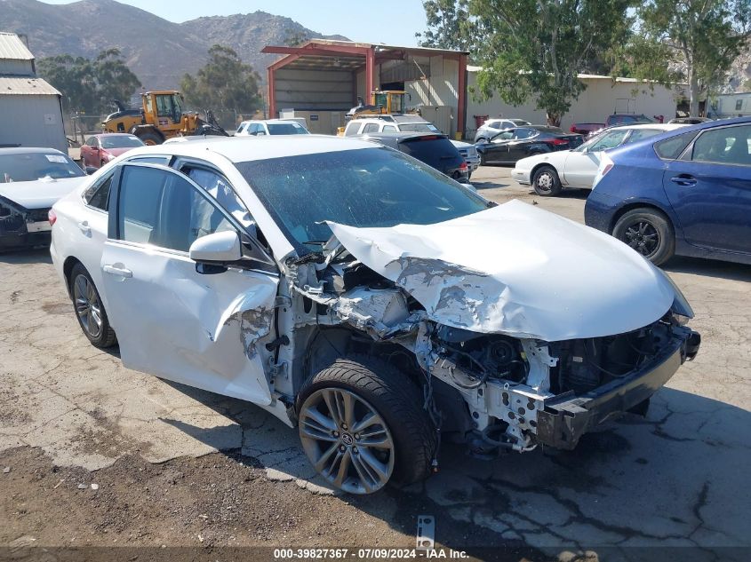 2016 TOYOTA CAMRY SE