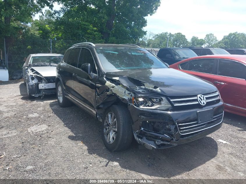 2013 VOLKSWAGEN TOUAREG VR6 SPORT