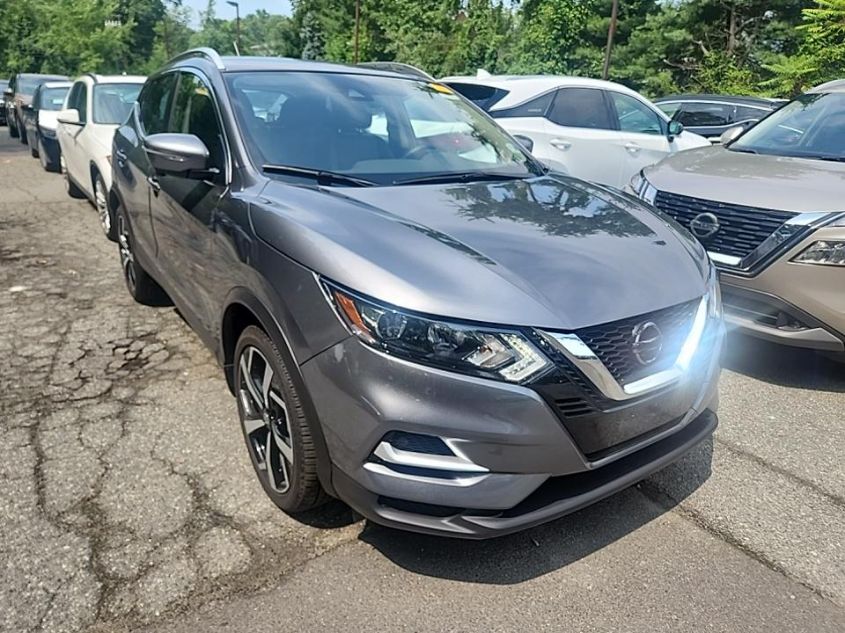 2022 NISSAN ROGUE SPORT SL