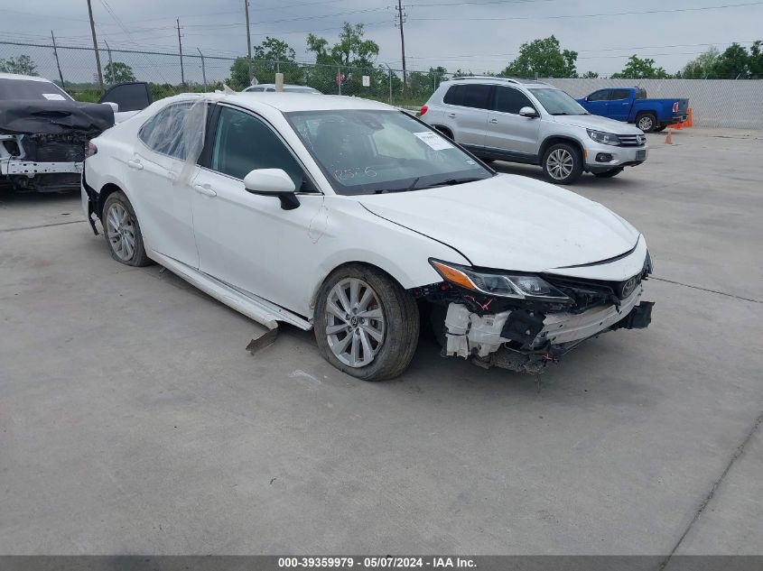 2022 TOYOTA CAMRY LE