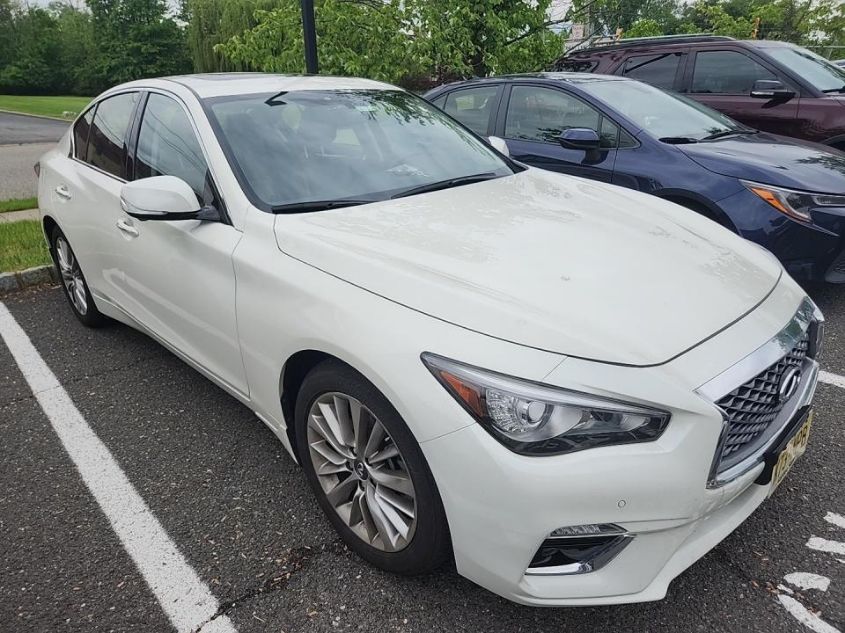 2021 INFINITI Q50 LUXE