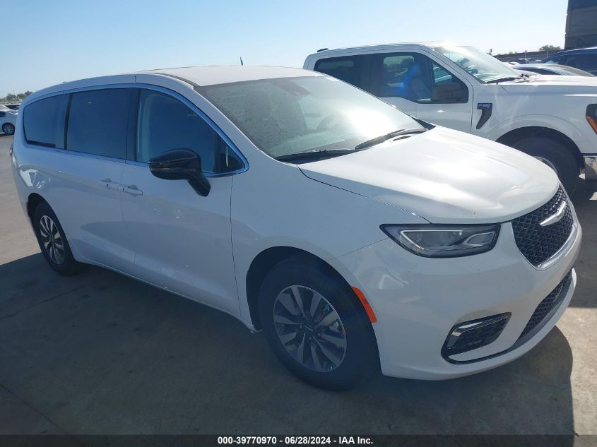 2024 CHRYSLER PACIFICA HYBRID SELECT