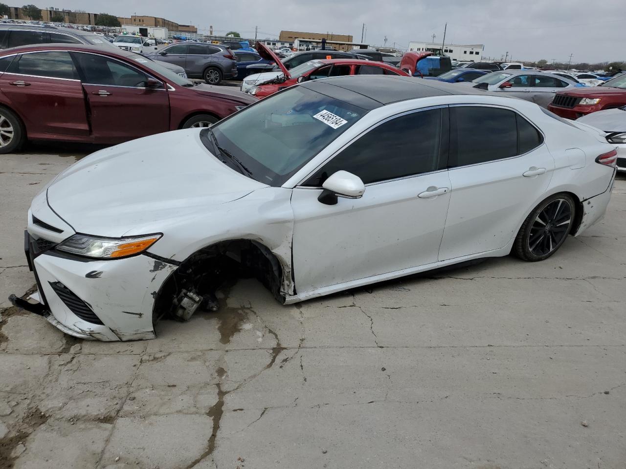 2020 TOYOTA CAMRY XSE