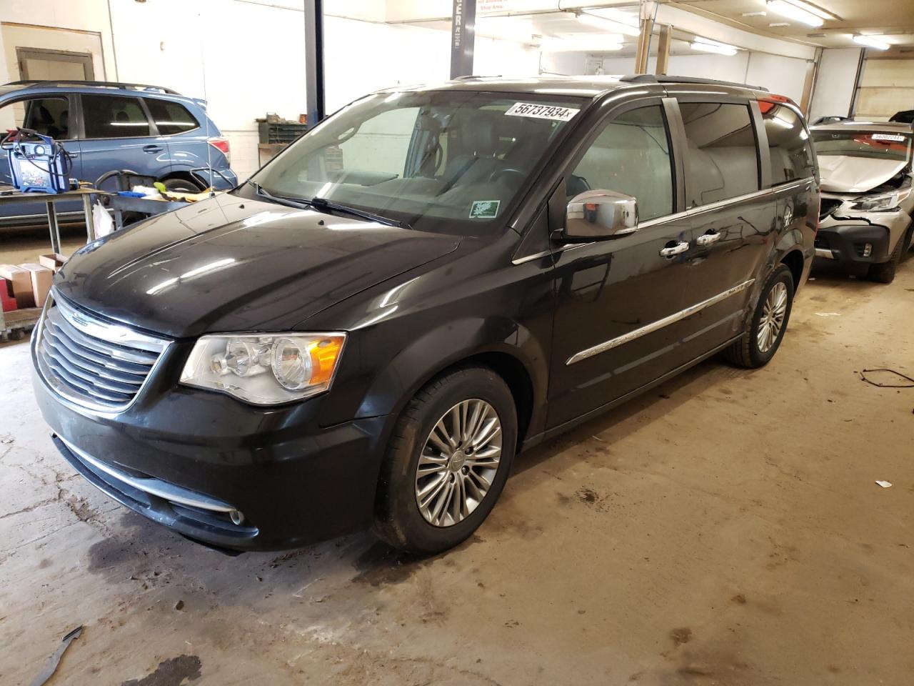 2014 CHRYSLER TOWN & COUNTRY TOURING L