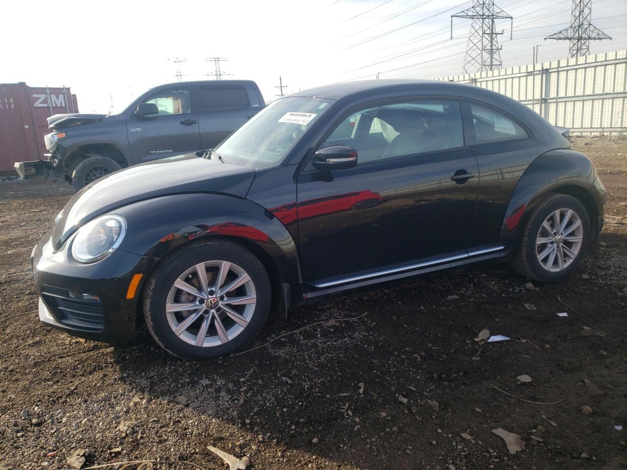 2018 VOLKSWAGEN BEETLE S