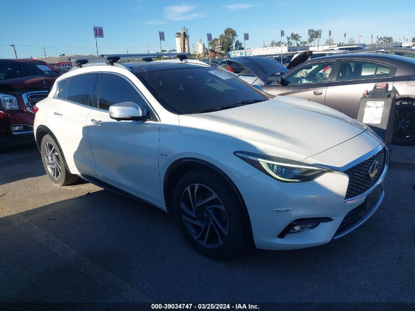 2017 INFINITI QX30 PREMIUM