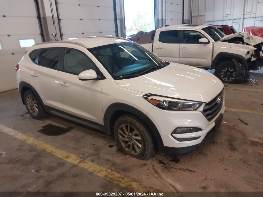 2017 HYUNDAI TUCSON SE