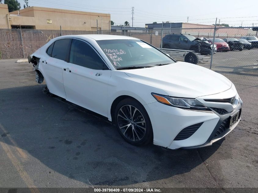 2020 TOYOTA CAMRY SE/SE NIGHT SHADE