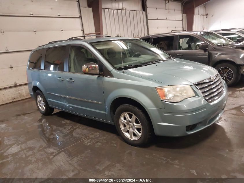 2010 CHRYSLER TOWN & COUNTRY TOURING