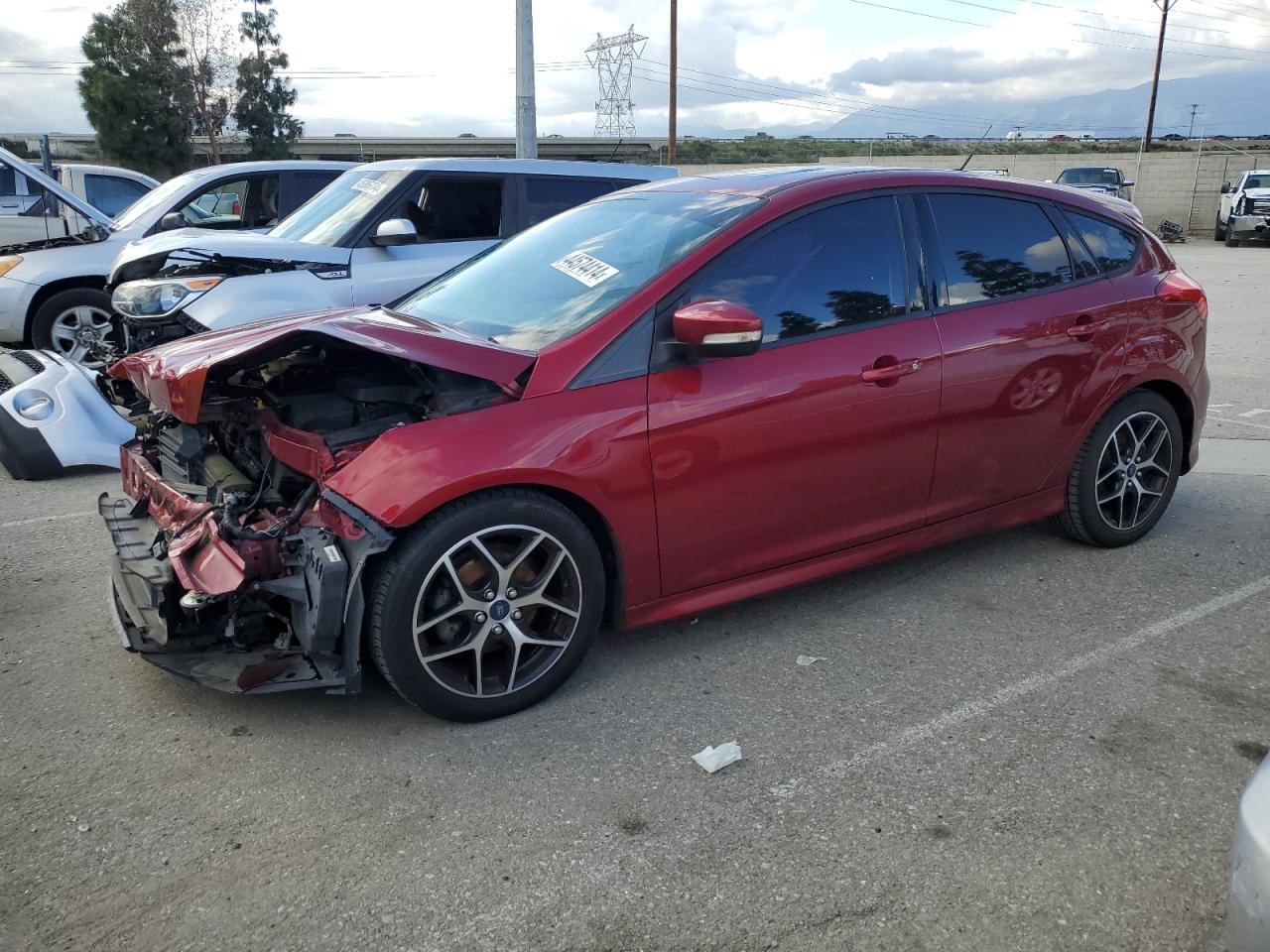 2016 FORD FOCUS SE