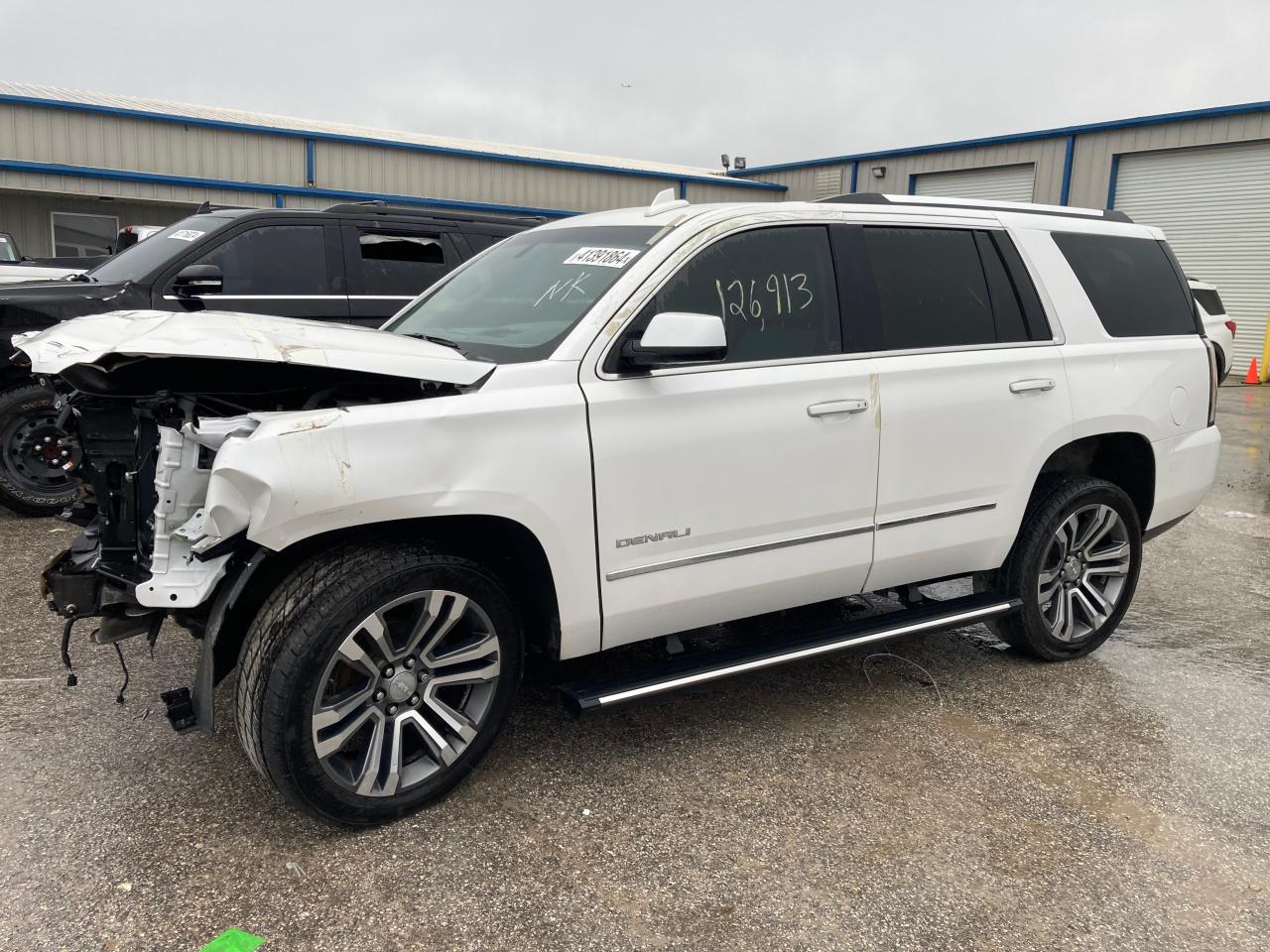 2019 GMC YUKON DENALI